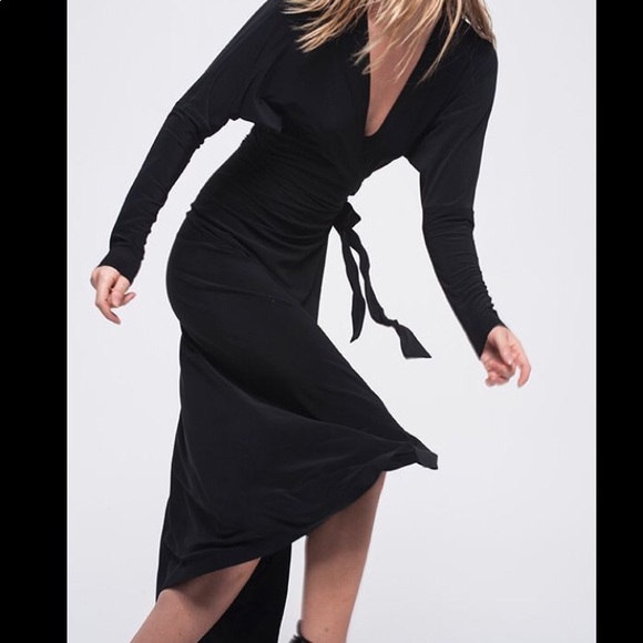 Norma Kamali Dresses & Skirts - 🥳HP🥳 NORMA KAMALI DRESS